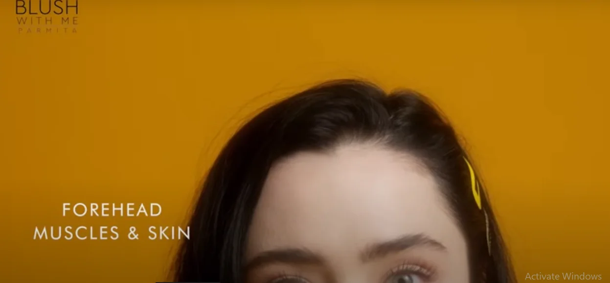 Natural remedies for reducing forehead wrinkles including aloe vera and facial massage