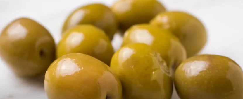 Olive oil and blueberries with antioxidant properties for kidney health